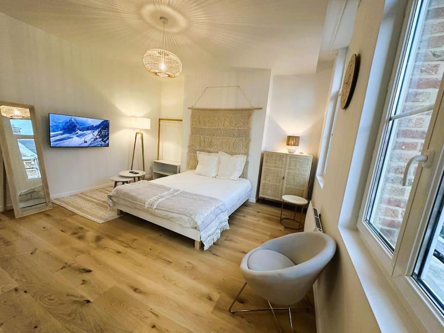 Spacious & Luxuary Studio Ам'єн Екстер'єр фото