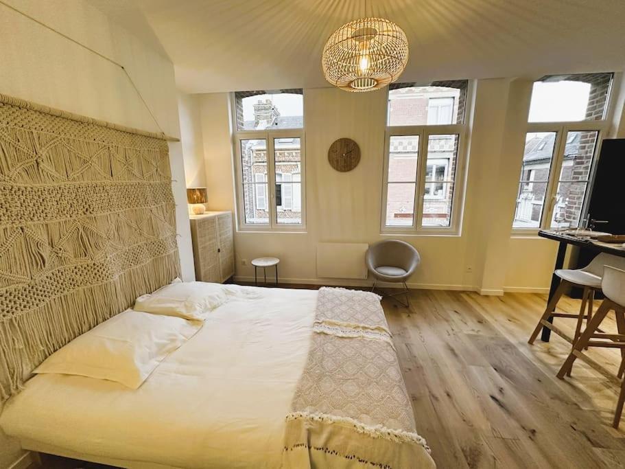 Spacious & Luxuary Studio Ам'єн Екстер'єр фото