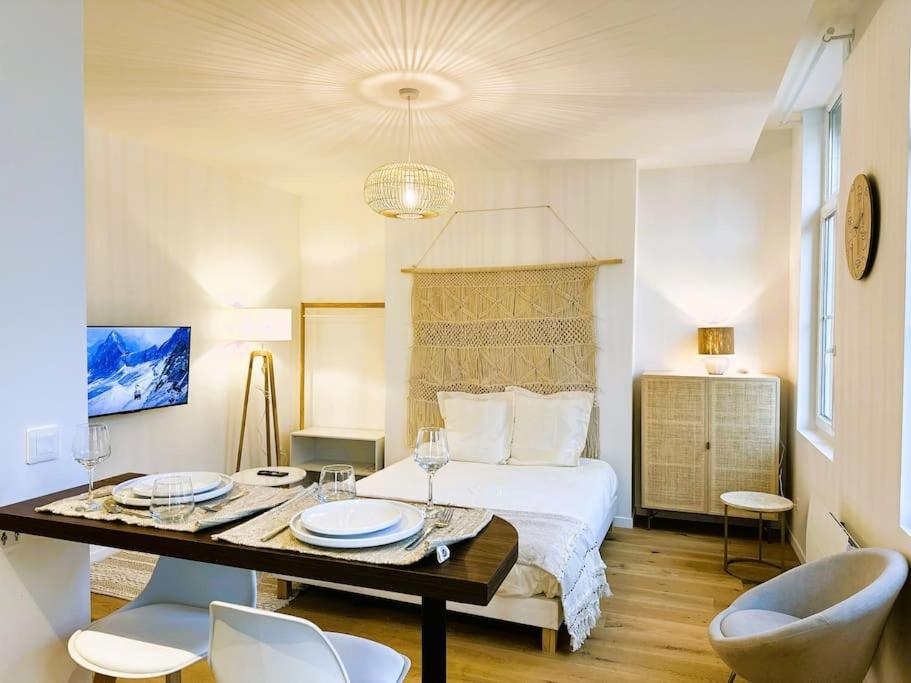 Spacious & Luxuary Studio Ам'єн Екстер'єр фото
